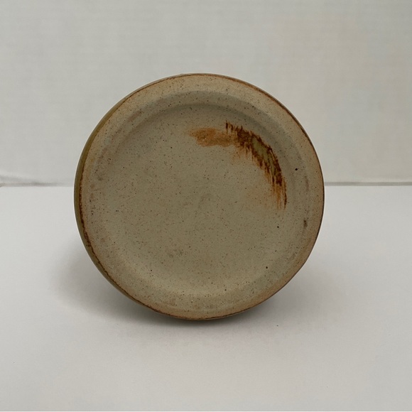 Clay Stylized Leaf Motif Hand Glazed Vase - Picture 3 of 4